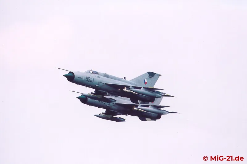 For the last time Czech MiG-21s flew over Prague.