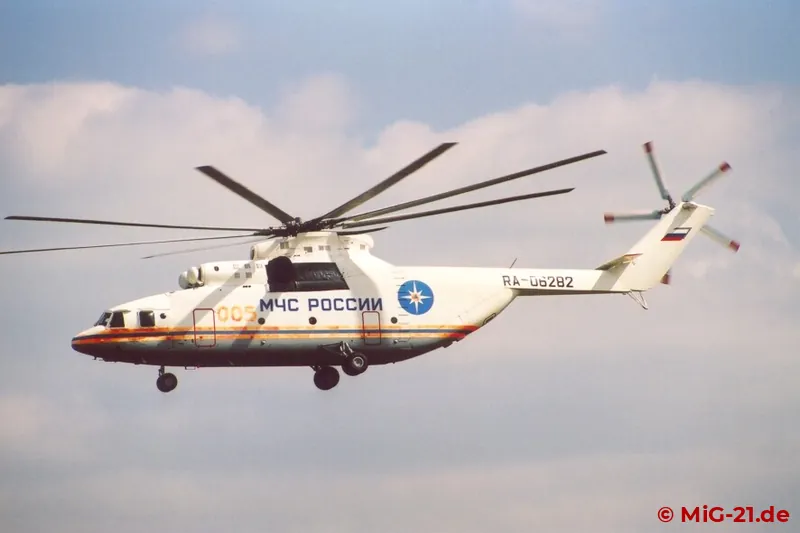 At the same weekend at Domodedovo airport an airshow with an rather poor programme took place. One of only …