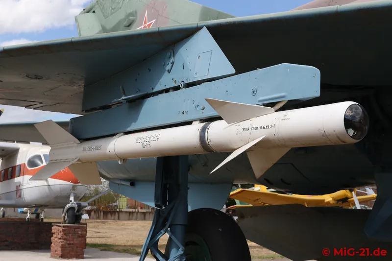 All MiG-21s also carry external stores, such as R-3S missiles, ...