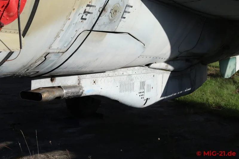 ... and belongs to the sub-version designated SPS-K in the GDR, which could carry the GP-9 gun pod.