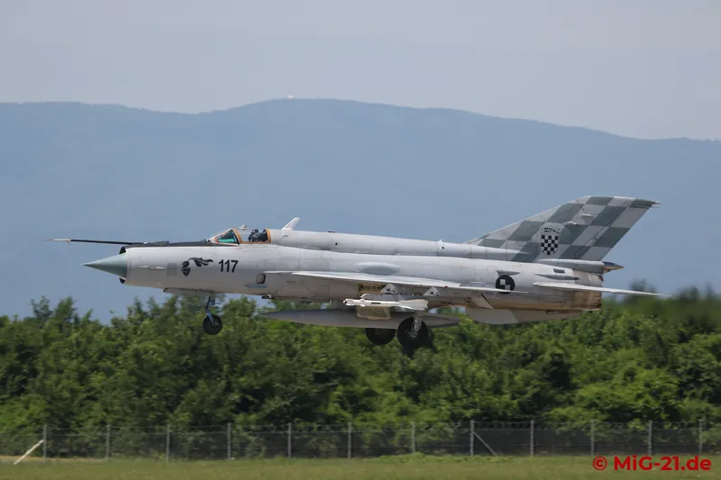 ... the two QRA aircraft 117 ...