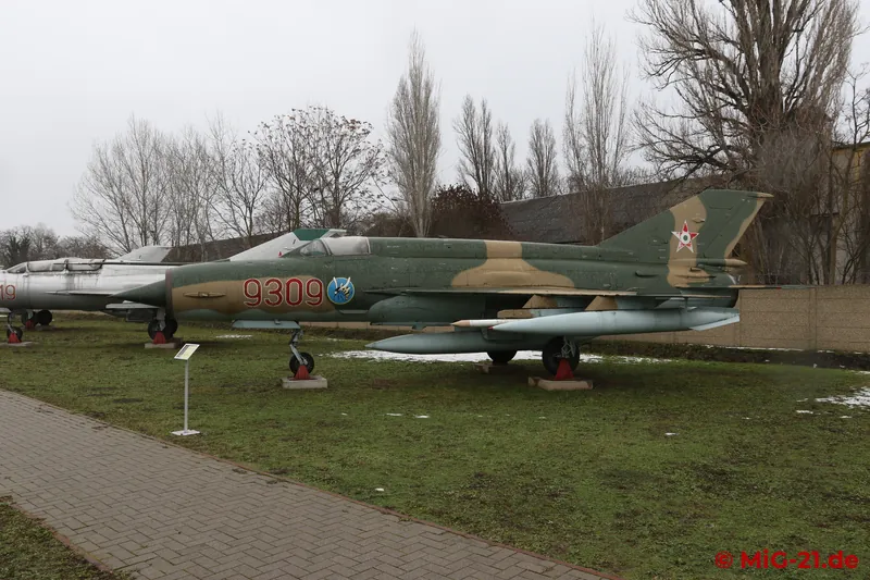 ... MiG-21MF, ...