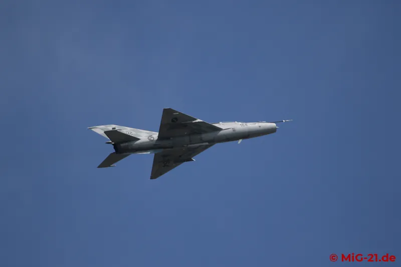 On the second day on site there are to be only single take-offs, and so after the take-off of the first …
