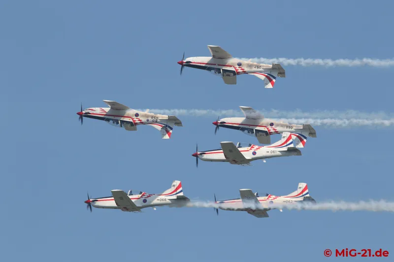 The Krila Oluje from Croatia currently fly with six aircraft again.