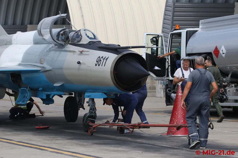 How many more opportunities will the author have to get this close to MiG-21s?