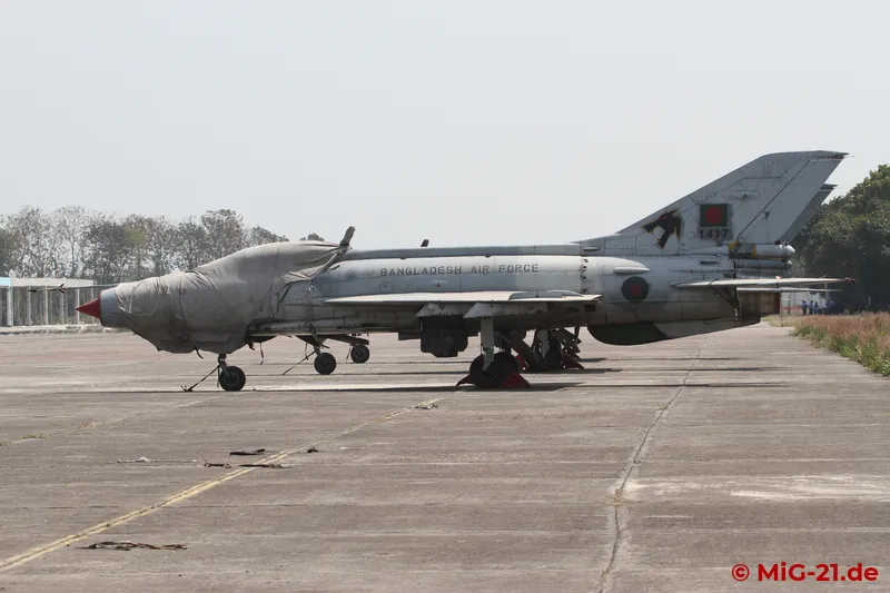 Until last year the older F-7MBs also flew at Dhaka. In the meantime they have been transferred to Chittagong …
