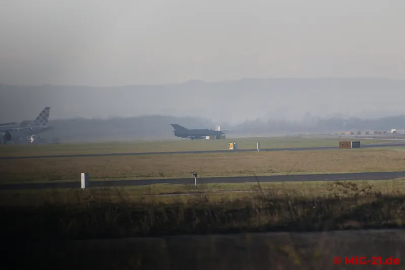 ... the announcement of the MiG-21 can already be heard on the radio, and indeed it is already approaching at …