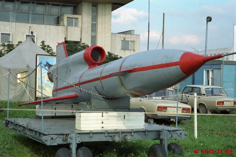 ... a Tu-143 Reys drone ...