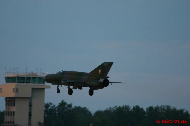 ... to Varaždin went along Zagreb Airport where flying service of MiG-21s lasted until the evening.