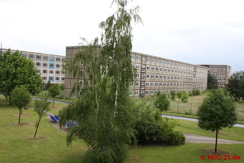 Only a small part of the existing buildings is used by the Federal Police. The unused and unrenovated blocks …