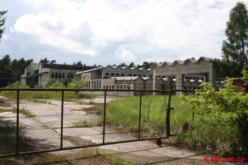 The former training airfield itself is one big ruin.