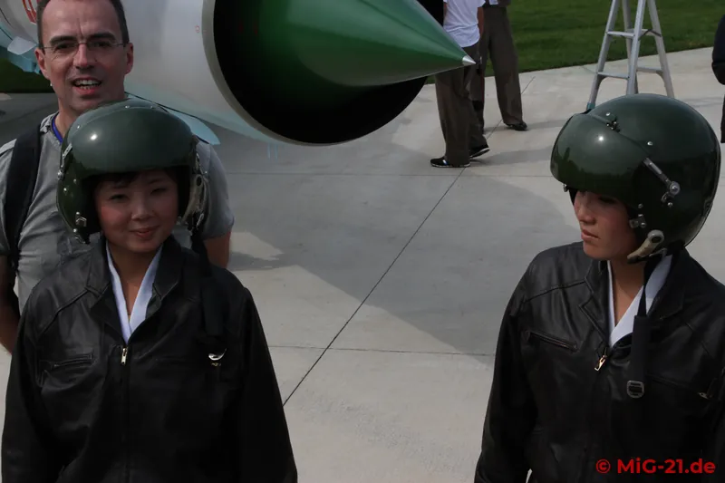 As official pictures with the pilots are not possible, but the author very much wanted a picture with the …