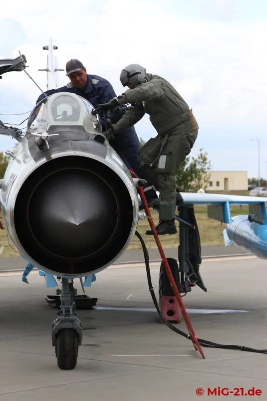 The pilots of the MiG-21 squadron ...