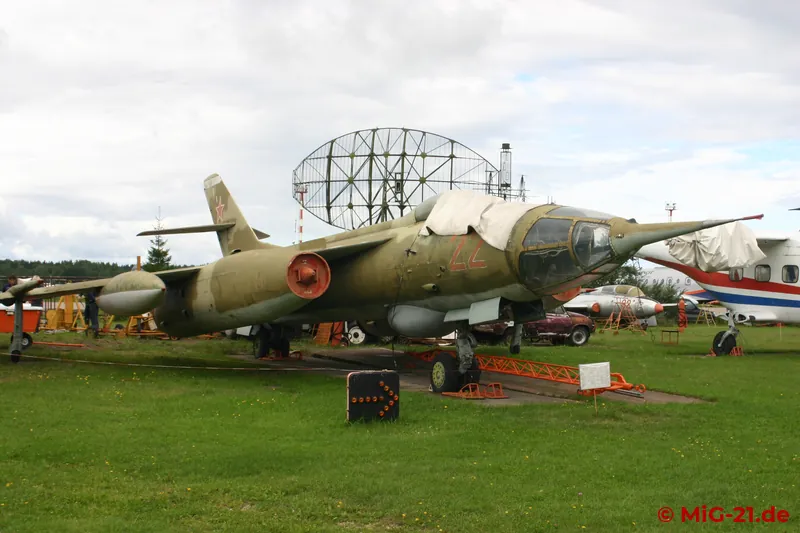 Jak-27R.