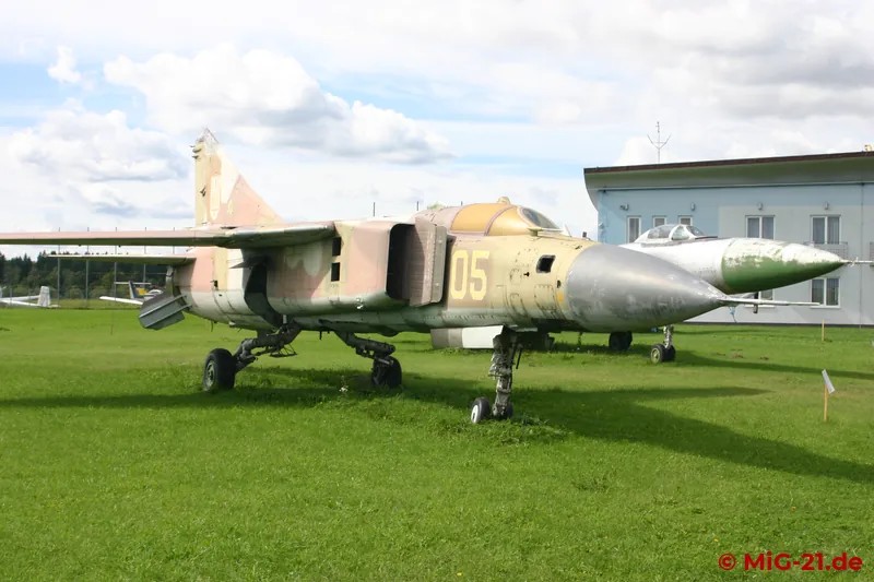 MiG-23ML ...