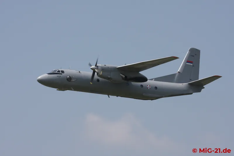 Paratroopers were dropped from an An-26.