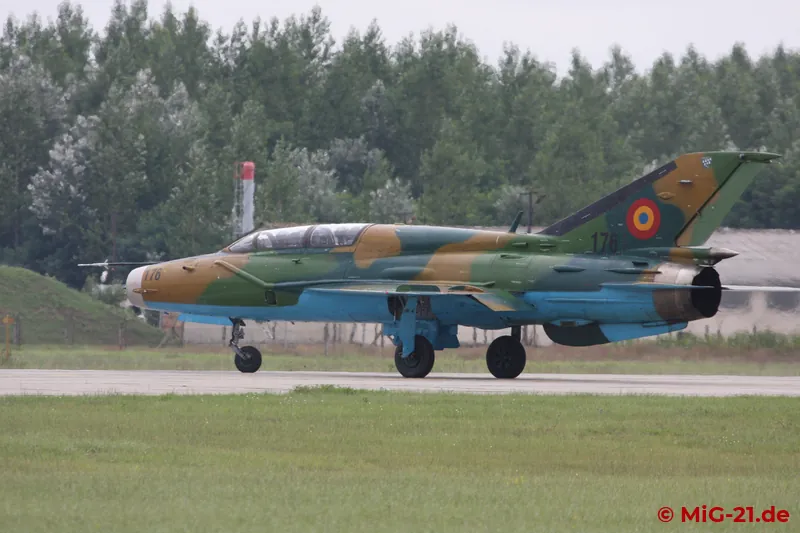 After the Croats cancelled, the Romanian LanceR B was the only MiG-21 in the flying programme ...
