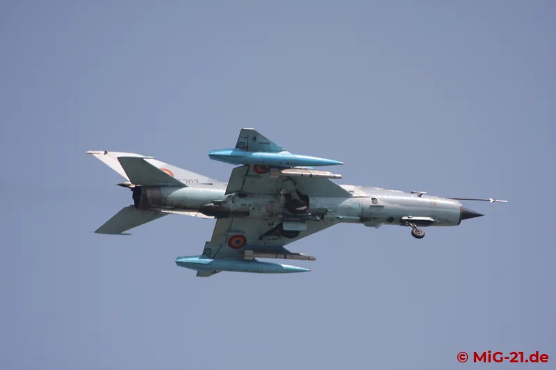 At the end there were two more MiG-21 LanceR C, which "forced" a "hijacked" C-27 "to land".