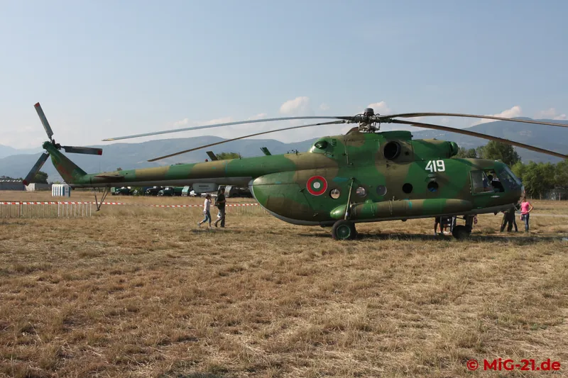 ... and Mi-17, ...