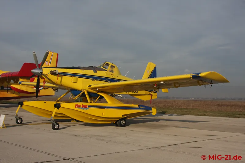 The Air Tractor AT-802 and Canadair CL-415 fire-fighting aircraft had also flown in from Zadar.