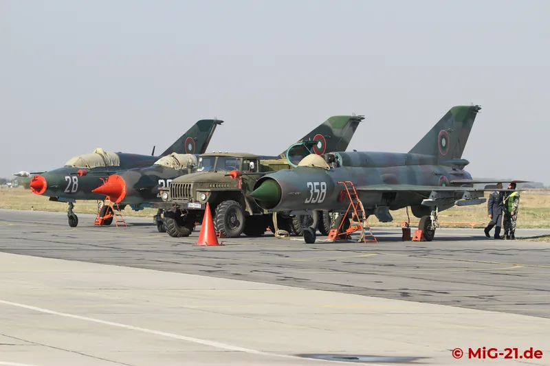 Three MiG-21s ...