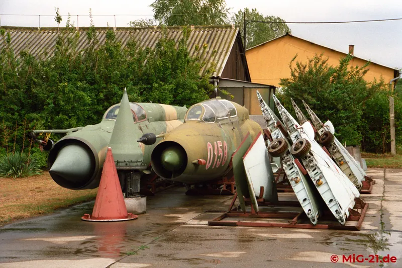 At the edge of the airfield it could already be seen ...