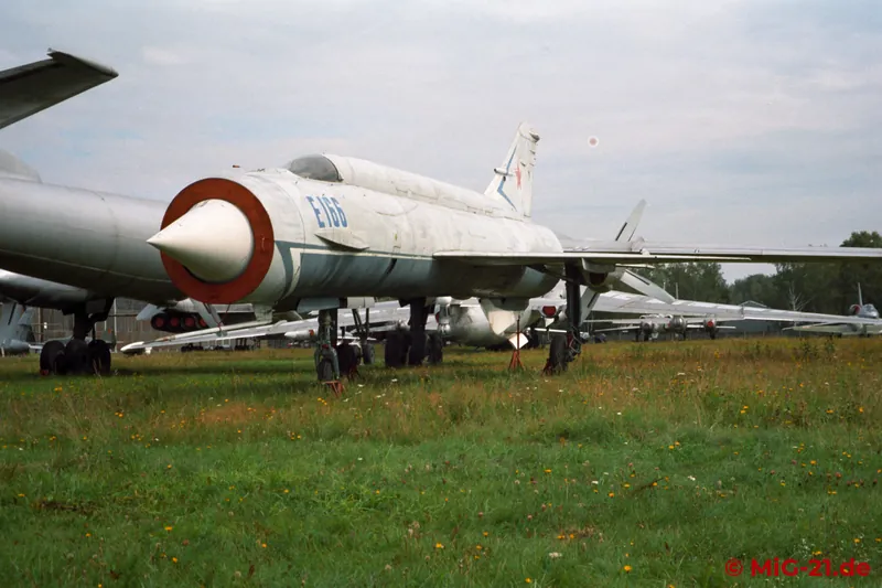Mikoyan / Gurevich Ye-166