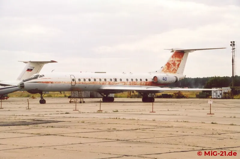 ... Tu-134 ...