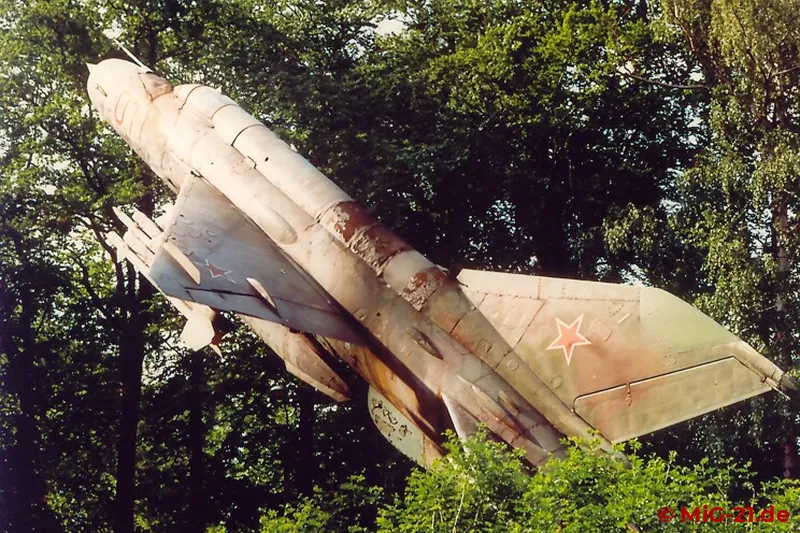 Until 2001 the aircraft was mounted on a pole in the barracks area. Damages caused by improper repairs …